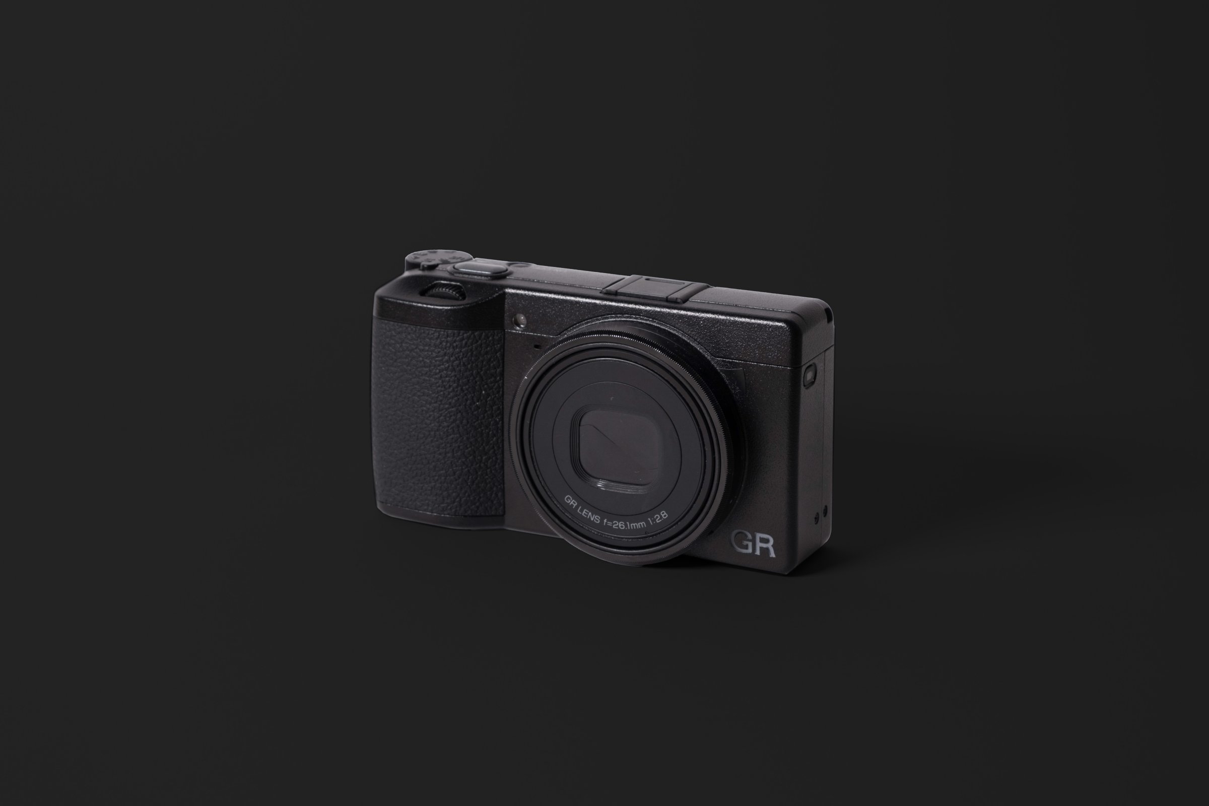 Ricoh GRIIIx HDF